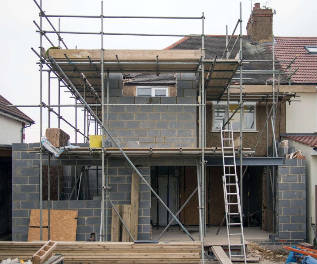 Minimizing construction risks through cost control